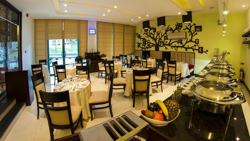 Spisesalen på Meneur Hotel